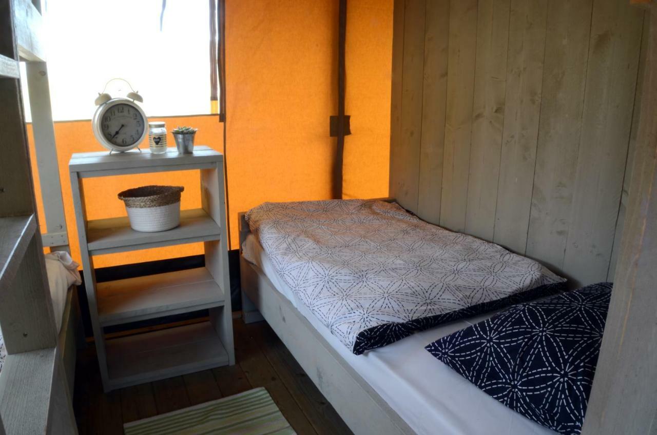 Grande Glamping With Pool Hotel Biograd Na Moru Ngoại thất bức ảnh